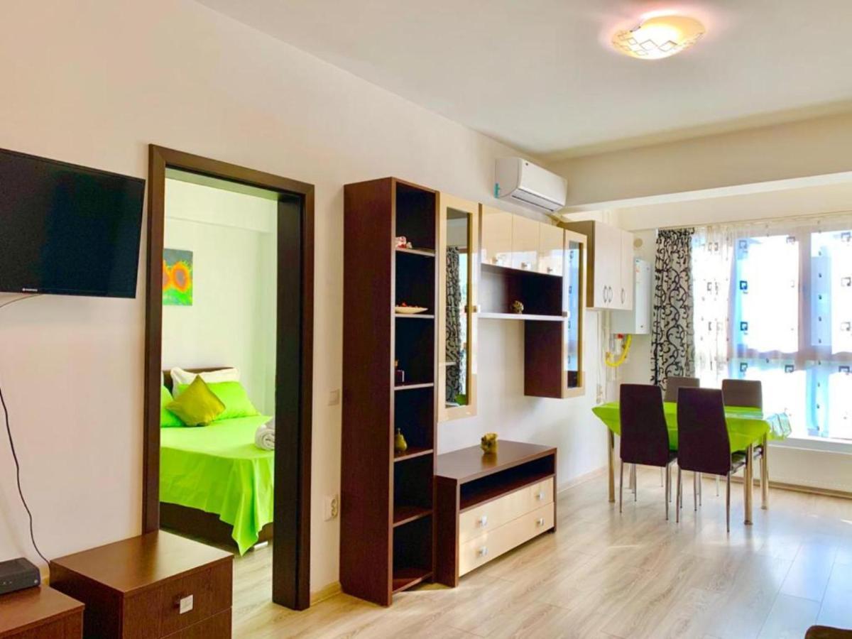 Elyse Comfortable Apartment Close To Palas Mall Яш Екстериор снимка